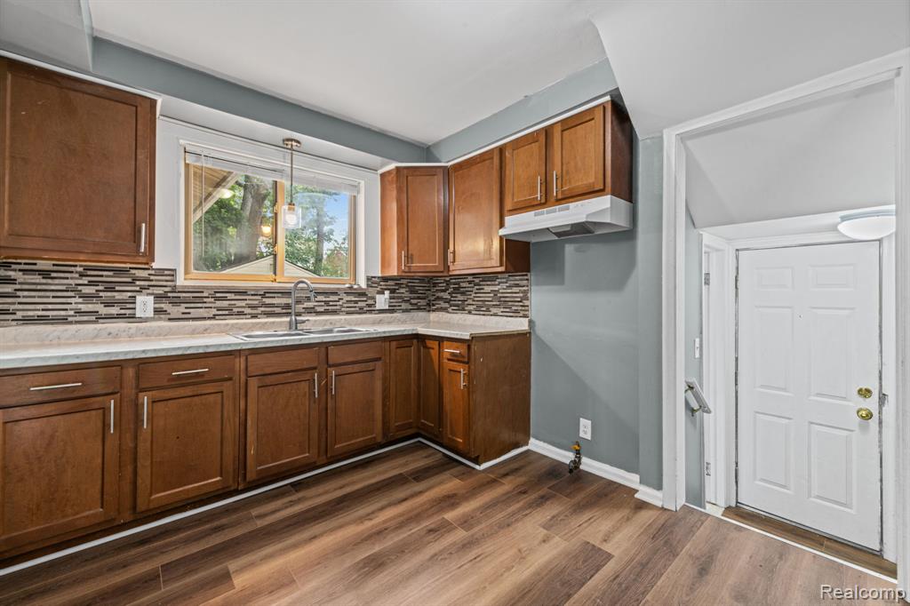 17400 Huntington Road, Detroit, MI 48219 — Photo 22