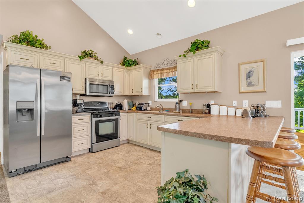 2610 Strawberry Lane, Port Huron, MI 48060 — Photo 22