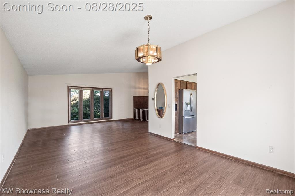 48150 Lake Valley Drive, Shelby Twp, MI 48317 — Photo 9