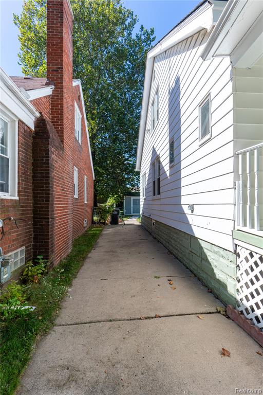 6857 Woodmont Avenue, Detroit, MI 48228 — Photo 8