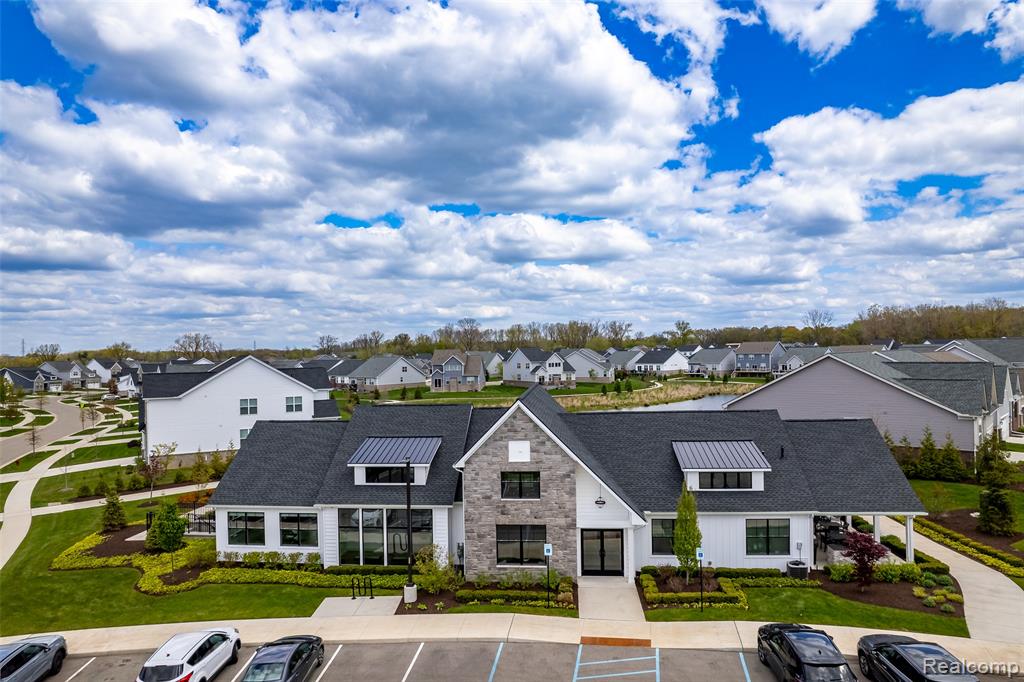 5545 Helmsdale Boulevard, West Bloomfield, MI — Photo 48