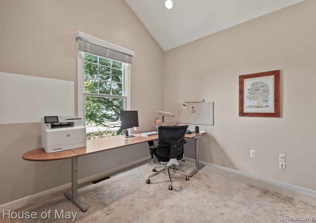 6066 Strawberry Circle, Commerce Twp, MI 48382 — Photo 18