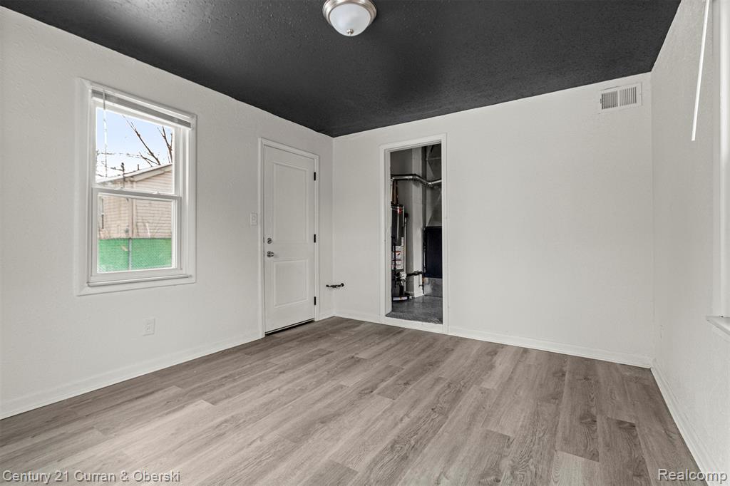 5514 Ashley Street, Detroit, MI 48236 — Photo 11