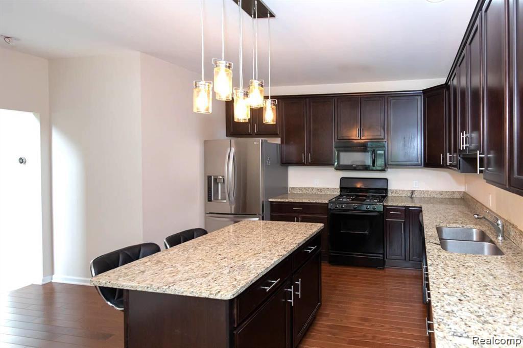 41578 Mitchell Road, Novi, MI — Photo 19