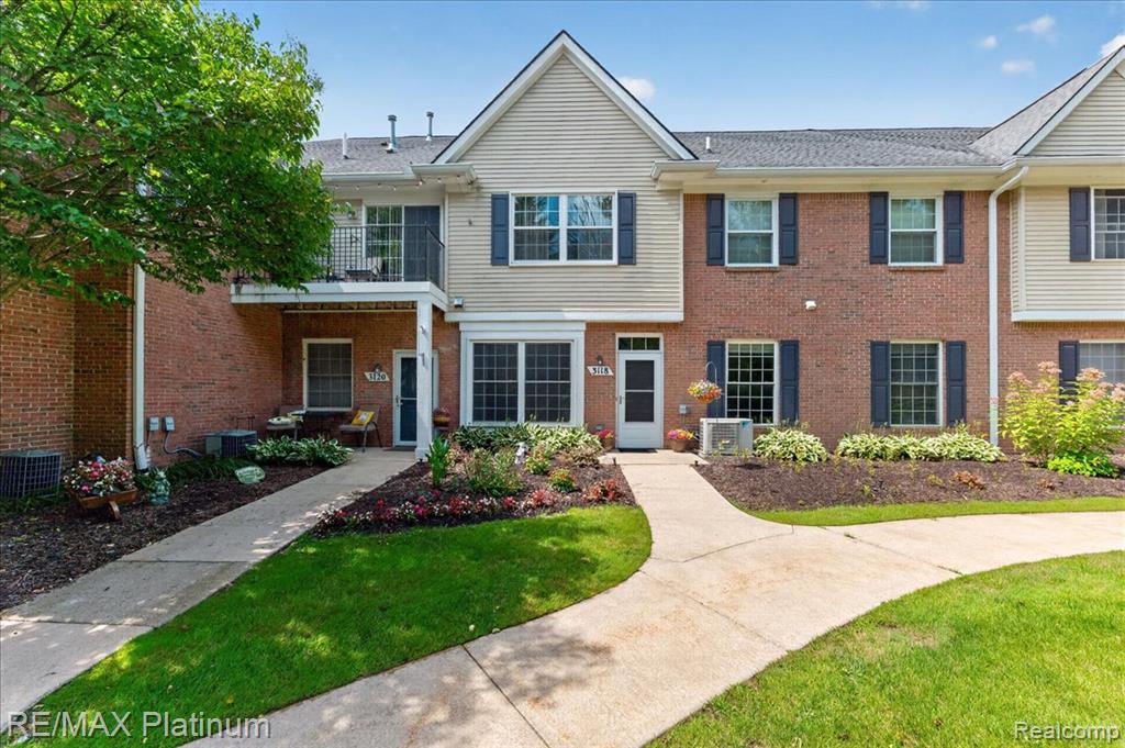 3118 Kneeland Circle, Howell, MI 48843