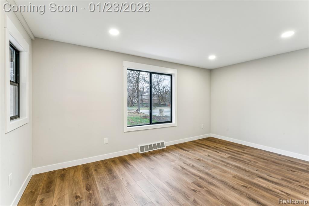 9398 Ortonville Road, Clarkston, MI 48348 — Photo 3