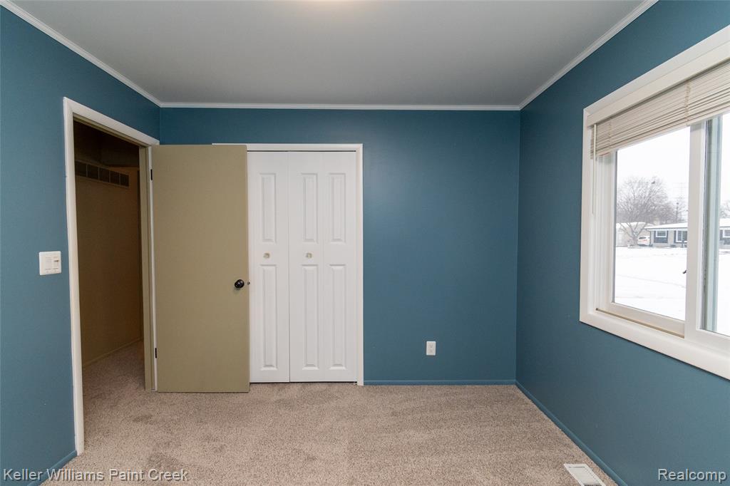 44205 Felstone Drive, Sterling Heights, MI 48313 — Photo 56