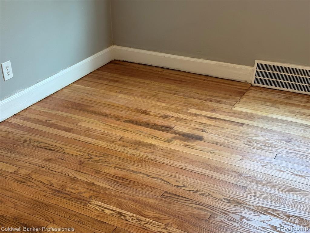 9141 Wayburn Street, Detroit, MI 48224 — Photo 14