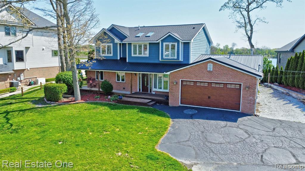 551 Maloney Avenue, Oxford, MI 48371 — front exterior