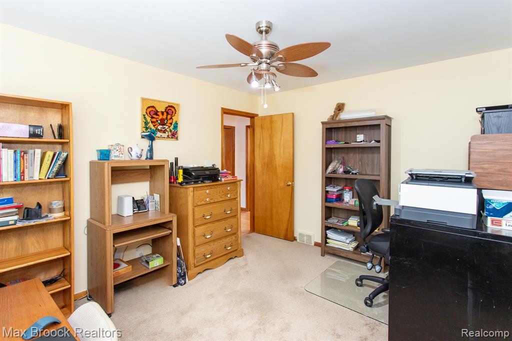 14271 Lincoln Street, Oak Park, MI 48237 — Photo 25