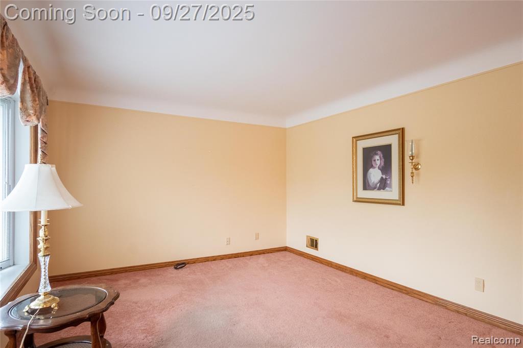 878 Champaign Road, Lincoln Park, MI 48146 — Photo 8