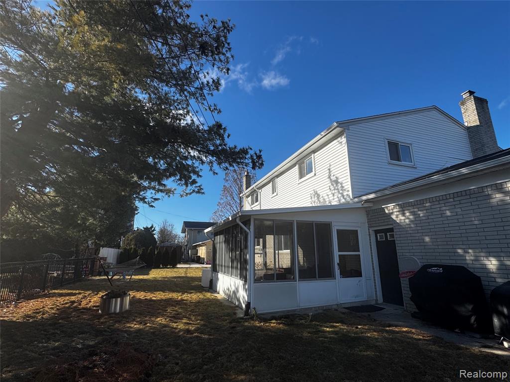 855 Avon Court, Grosse Pointe Woods, MI 48236 — Photo 43