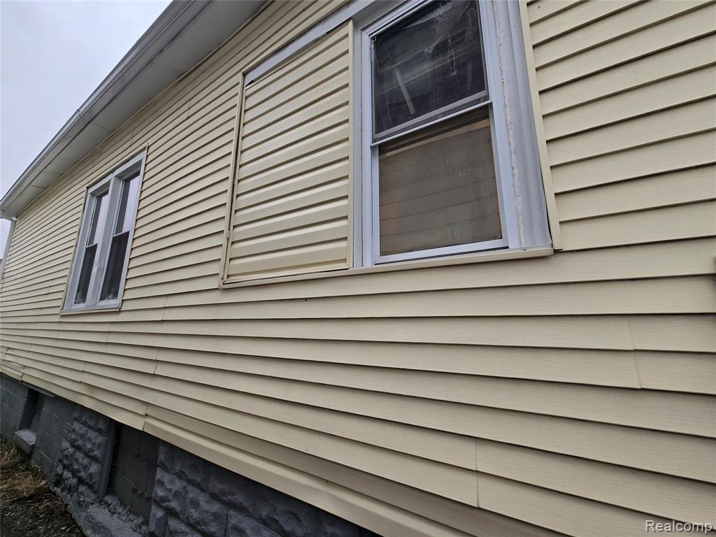 8976 McClellan Street, Detroit, MI 48213 — Photo 8