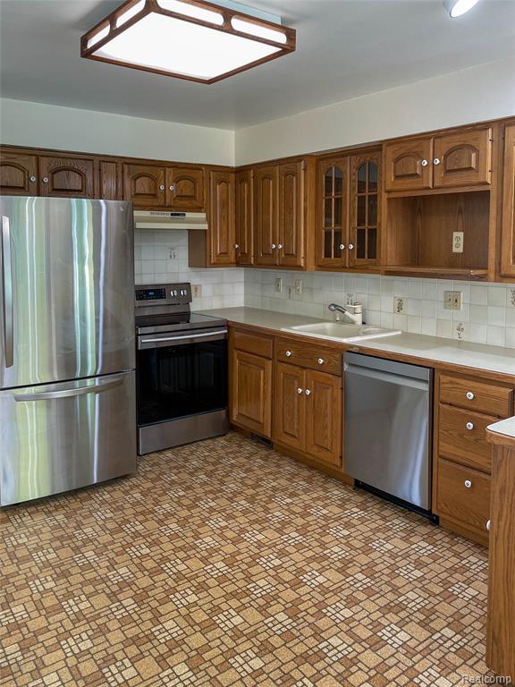 8412 Busch, Center Line, MI 48015 — Photo 4