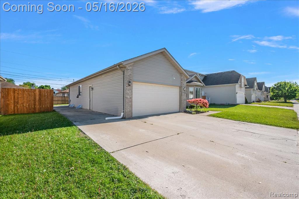 15948 Venice Avenue, Clinton Twp, MI 48035 — Photo 42