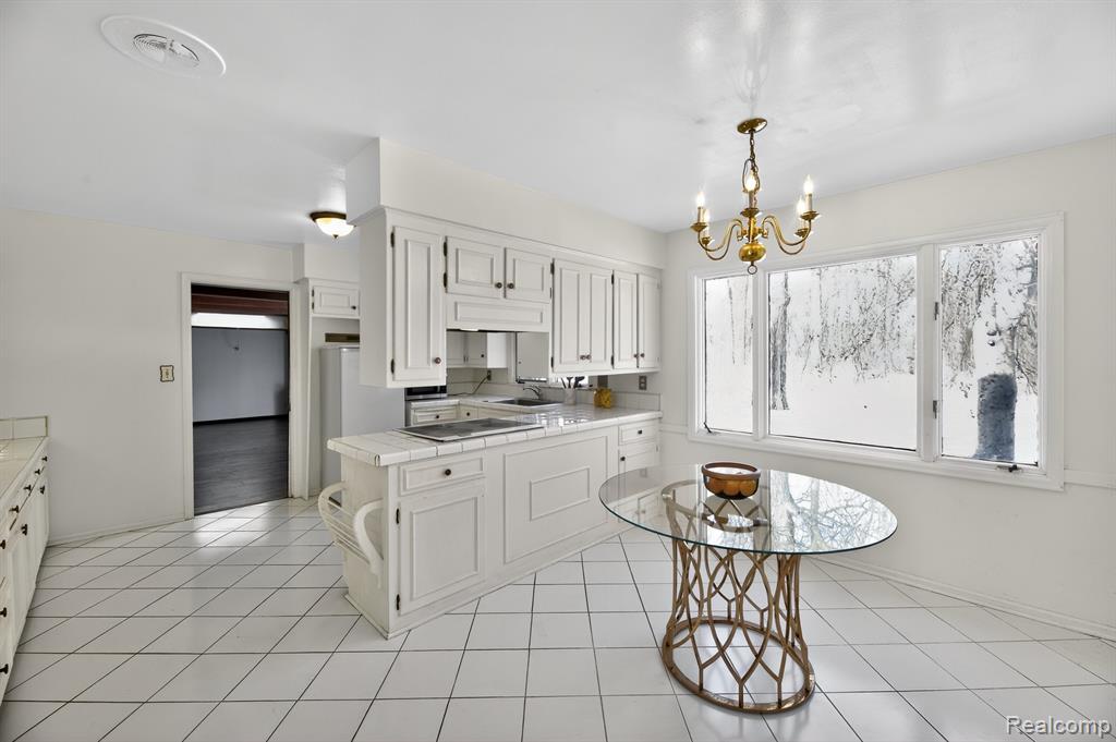 5551 Sugar Bush Lane, Flint, MI 48532 — Photo 15