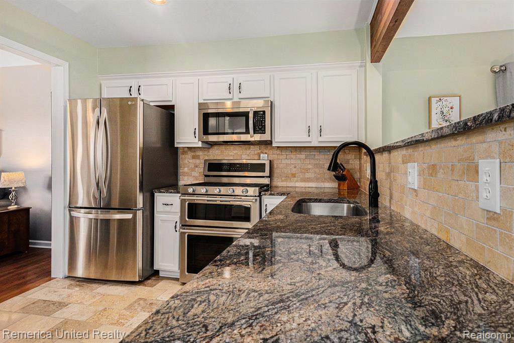 40563 ORANGELAWN Avenue, Plymouth, MI 48170 — Photo 4