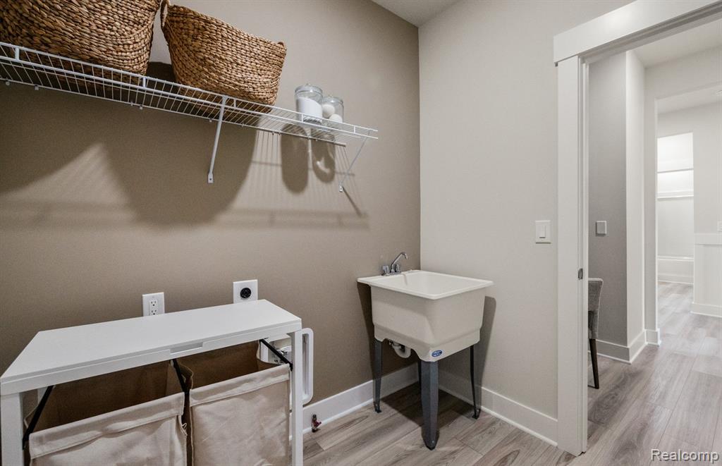 820 KELPIE Drive, Ann Arbor, MI 48108 — Photo 7
