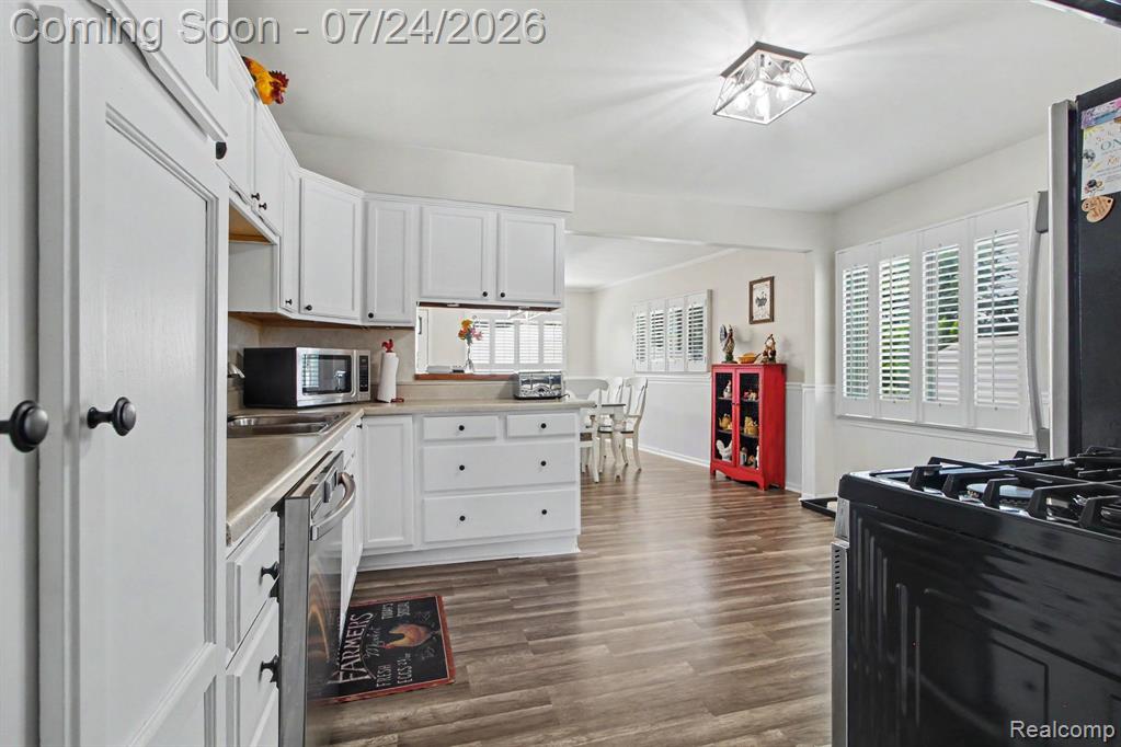 141 Gilman Street, Garden City, MI — Photo 4
