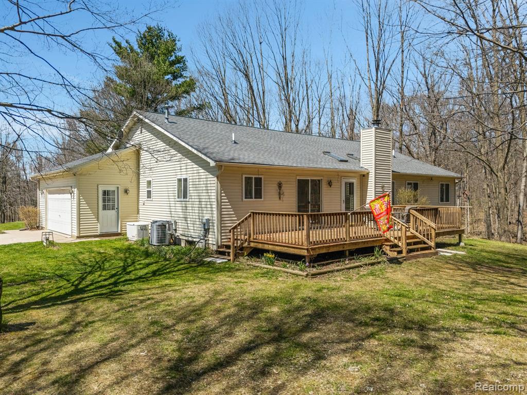 7312 LINDEN Road, Fenton, MI 48430 — Photo 34