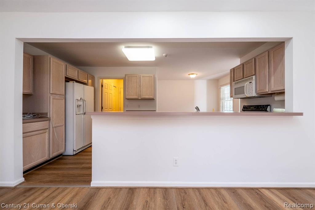 41898 RIVERWOOD Court, Canton, MI 48187 — Photo 11