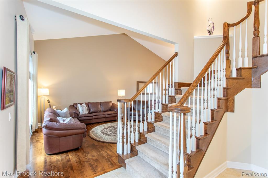 7080 Colony Drive, West Bloomfield, MI 48323 — Photo 37
