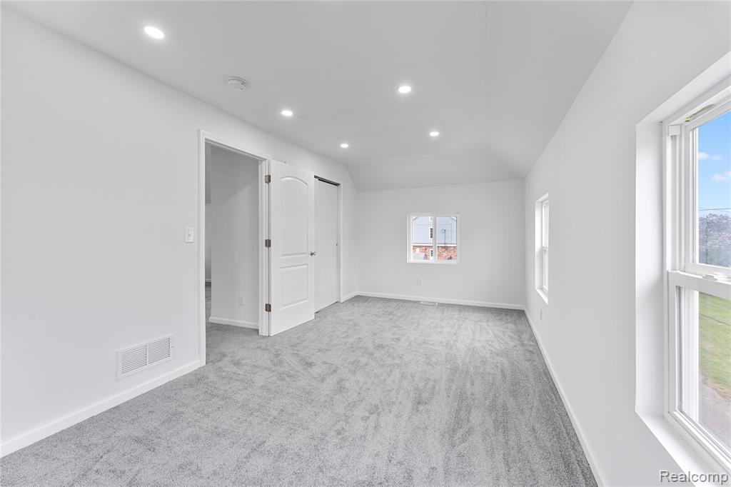 4354 S 5th Street, Luna Pier, MI 48157 — Photo 18