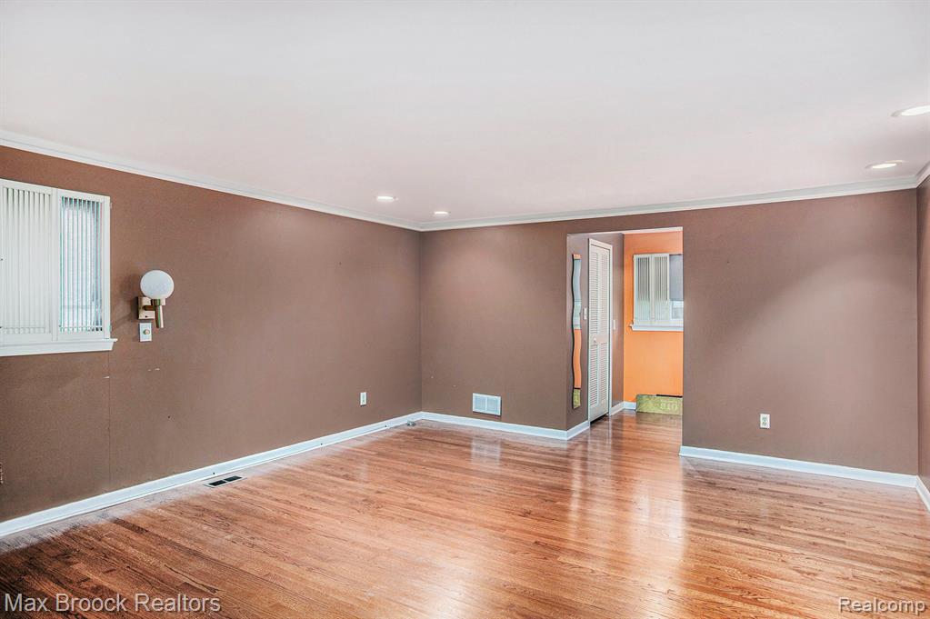 5622 Powder Horn Drive, West Bloomfield, MI — Photo 15
