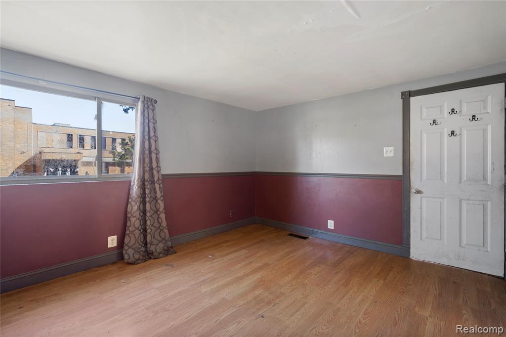 8309 Maxwell Avenue, Warren, MI 48089 — Photo 4