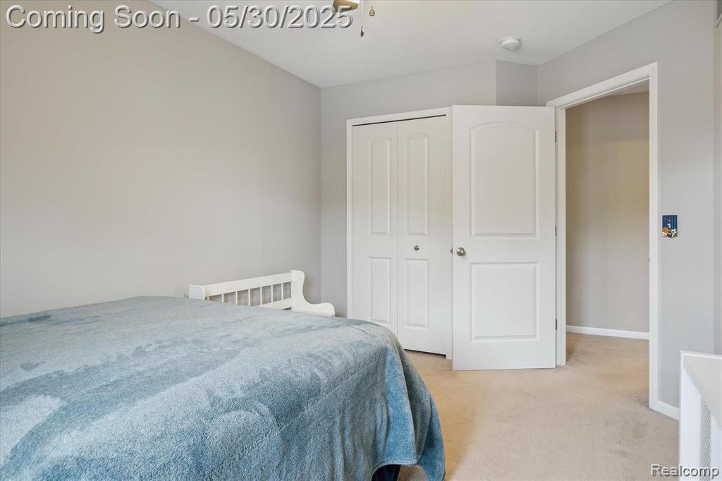9267 Richfield, Livonia, MI 48150 — Photo 31
