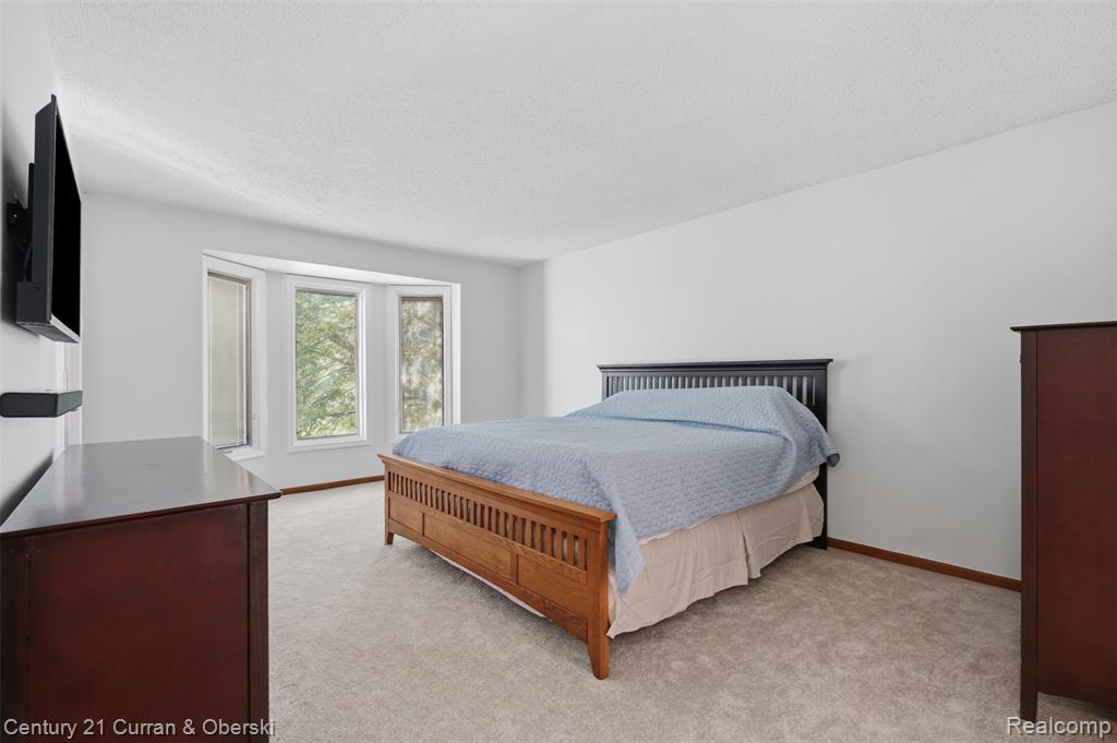 47008 Cider Mill Drive, Novi, MI — Photo 29