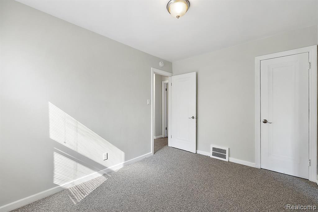 21406 MITCHELLDALE Avenue, Ferndale, MI 48220 — Photo 16