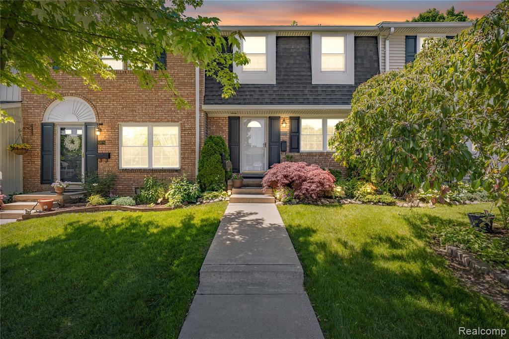 42683 Savoy Court, Northville, MI 48167 — Photo 3