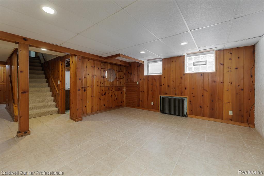 1416 N Renaud Road, Grosse Pointe Woods, MI 48236 — Photo 48