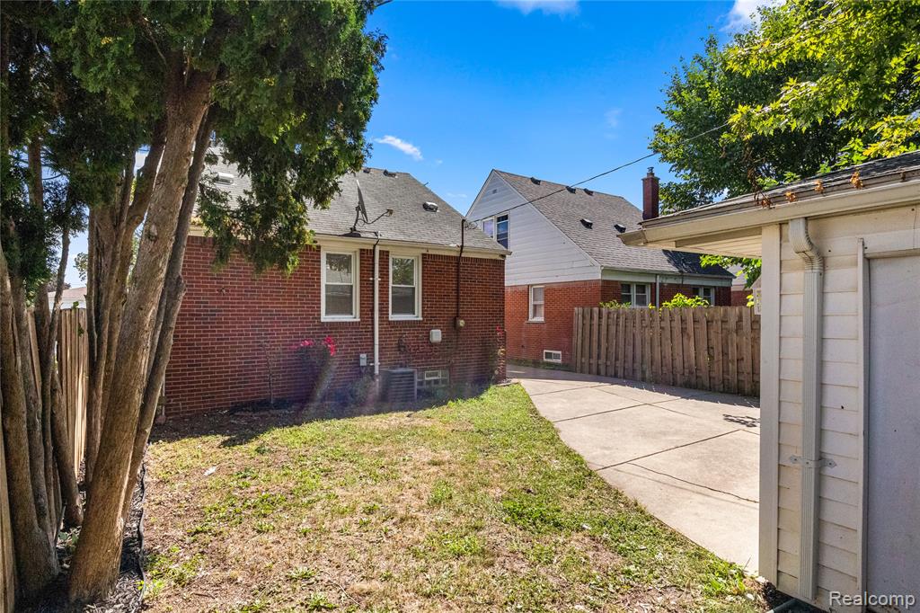 5061 Curtis Street, Dearborn, MI 48126 — Photo 26