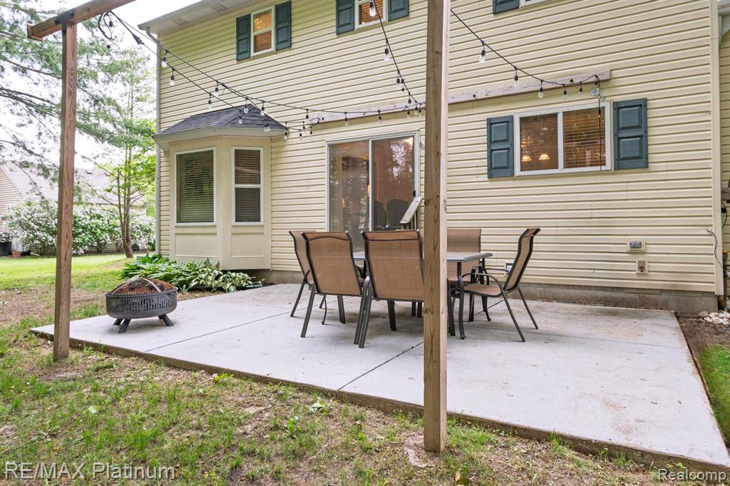 6103 SHADETREE Court, Howell, MI 48843 — Photo 33