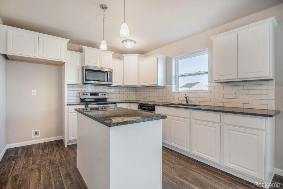2112 Stillwater Drive, Davison, MI 48423 — Photo 4