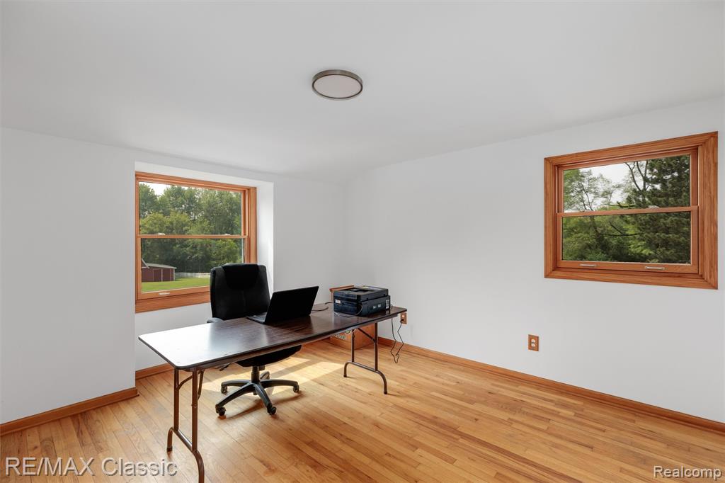 8173 Earhart Road, South Lyon, MI 48178 — Photo 34