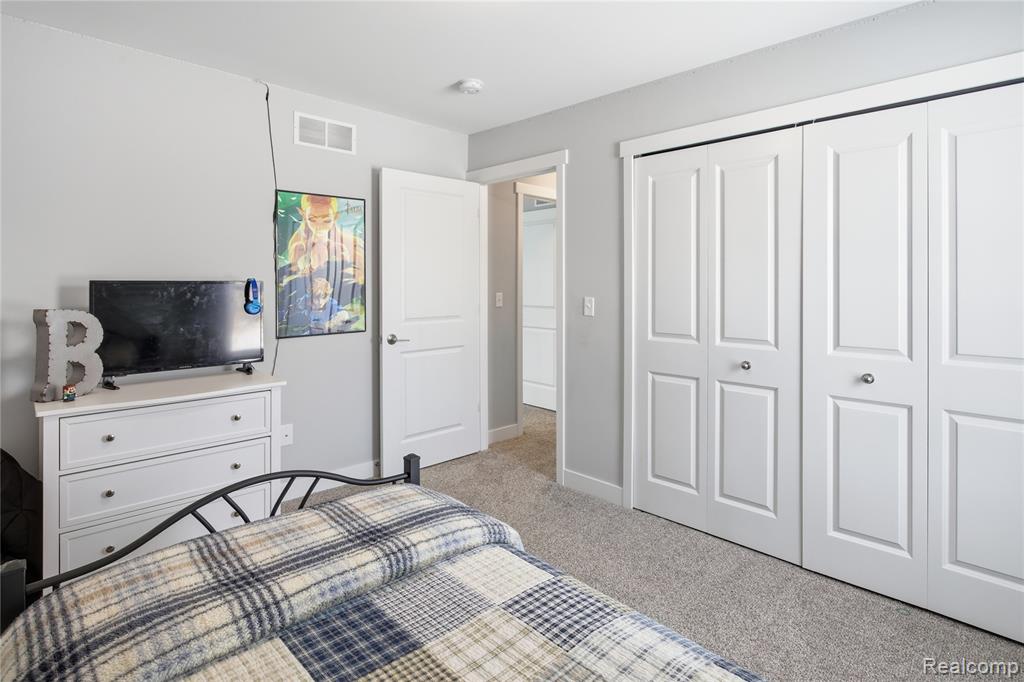 6275 Summerbrooke Circle, Fowlerville, MI 48836 — Photo 20