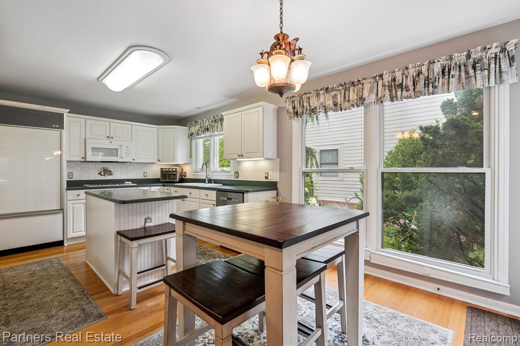 4757 Roundtree Drive, Brighton, MI 48116 — Photo 17