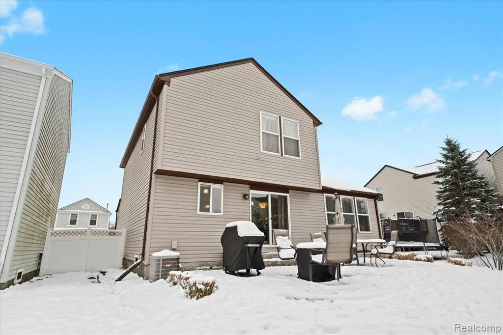 5071 Meadow Crest Circle, Holly, MI 48442 — Photo 25