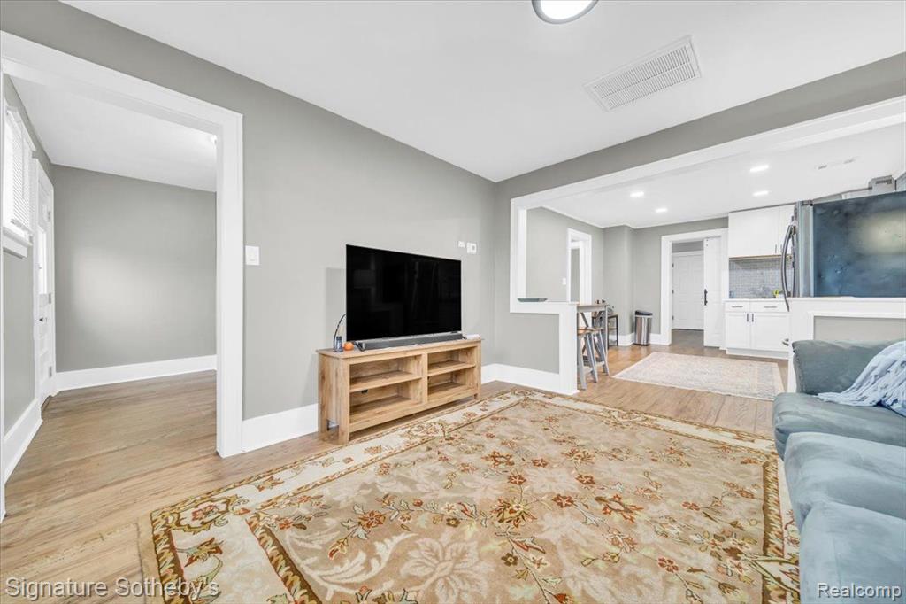 4245 Crane, Detroit, MI 48214 — Photo 7