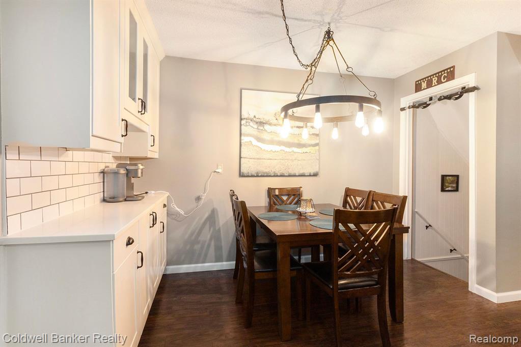 1807 WICKHAM Street, Royal Oak, MI 48073 — Photo 10
