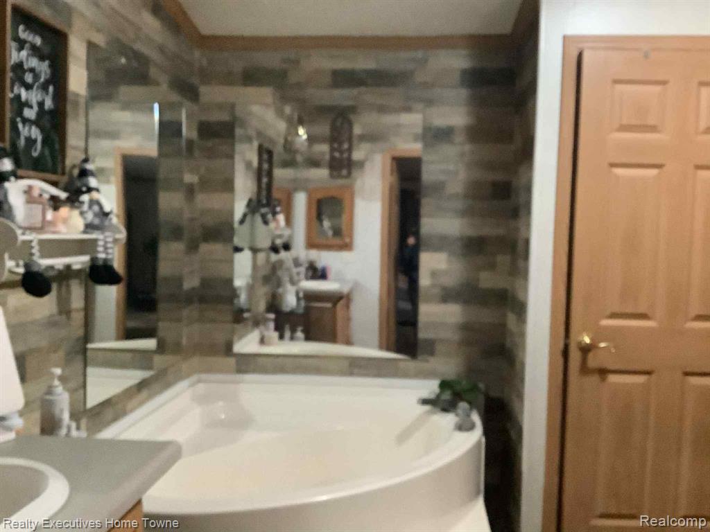 2326 Mark Street, Croswell, MI 48422 — Photo 17