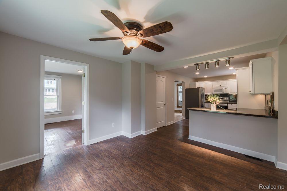 335 N CHURCH Street, Ortonville, MI 48462 — Photo 16