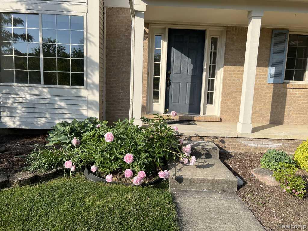 5931 Cedar Ridge Drive, Ann Arbor, MI 48103 — Photo 28