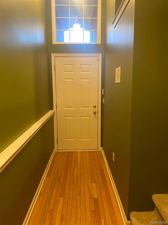 636 CHERRY ORCHARD Road, Canton, MI 48188 — Photo 4