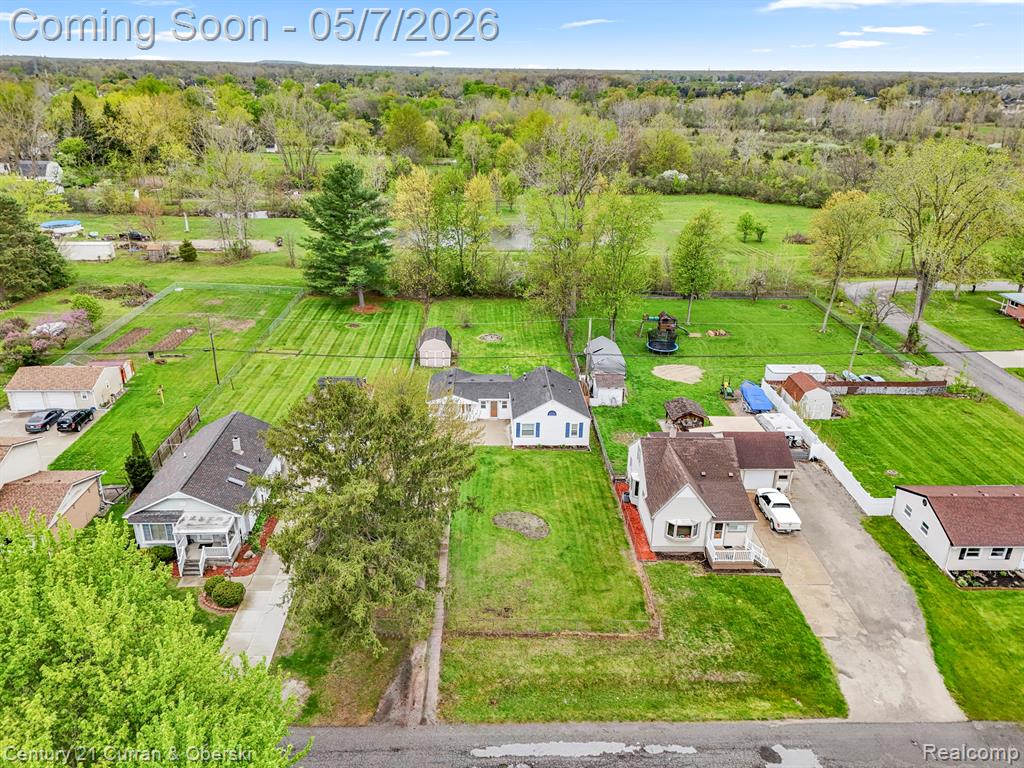 24628 Woodland Drive, Flat Rock, MI 48134 — Photo 43