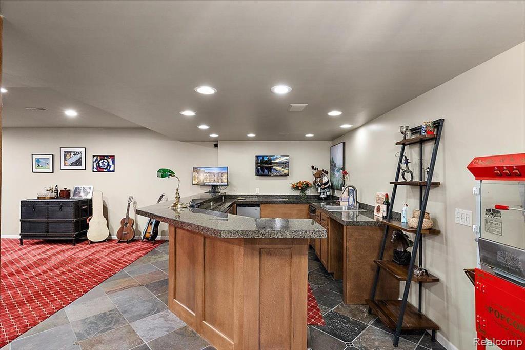 47082 NORTHUMBERLAND Street, Novi, MI — Photo 79