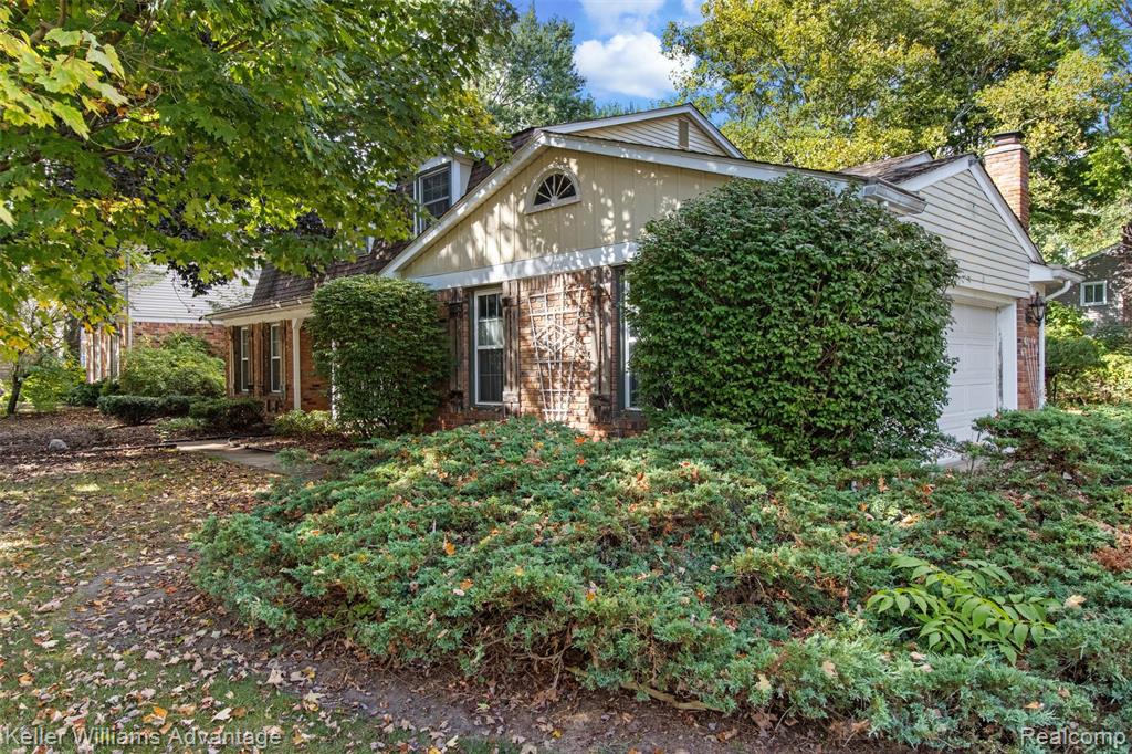 41718 Ladywood Drive, Northville, MI 48168 — Photo 44